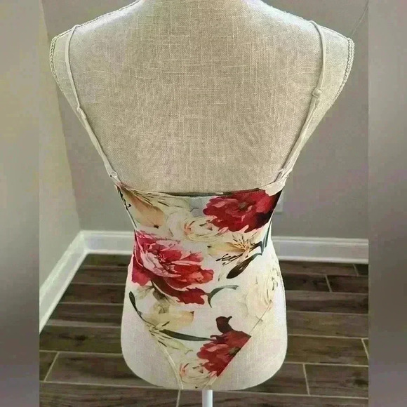 Windsor - Floral Bodysuit Xsmall - Picture 10 of 16